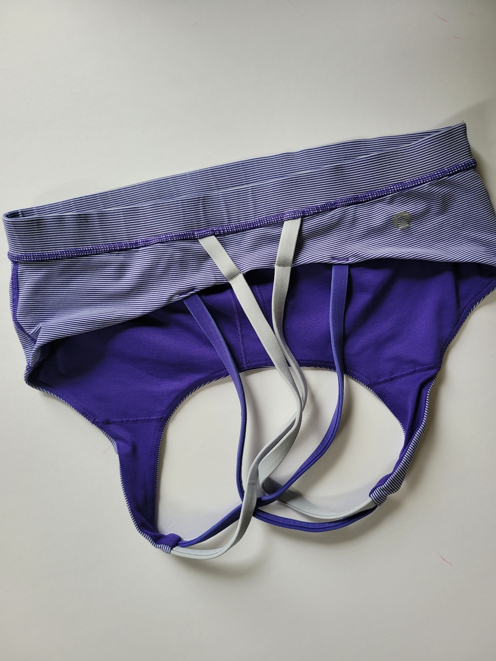 lululemon athletica Purple Energy Sports Bra Size 10
